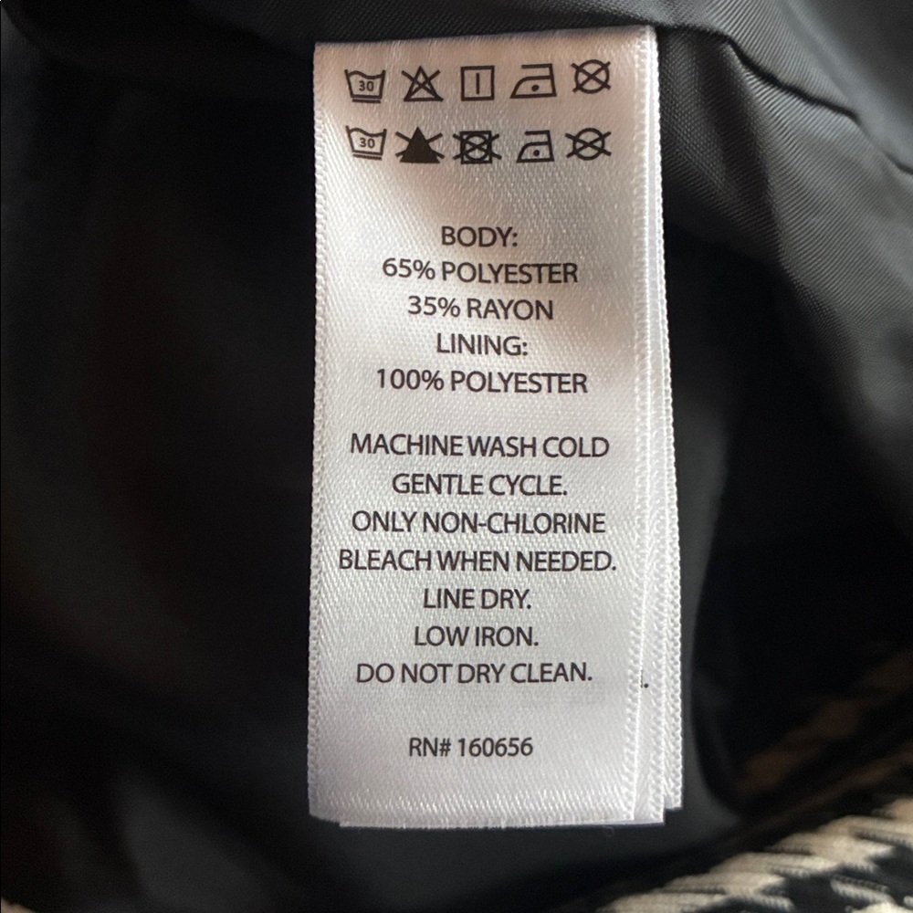 Sincerely Jules Black and White Houndstooth Vest Size Large - Picture 5 of 6
